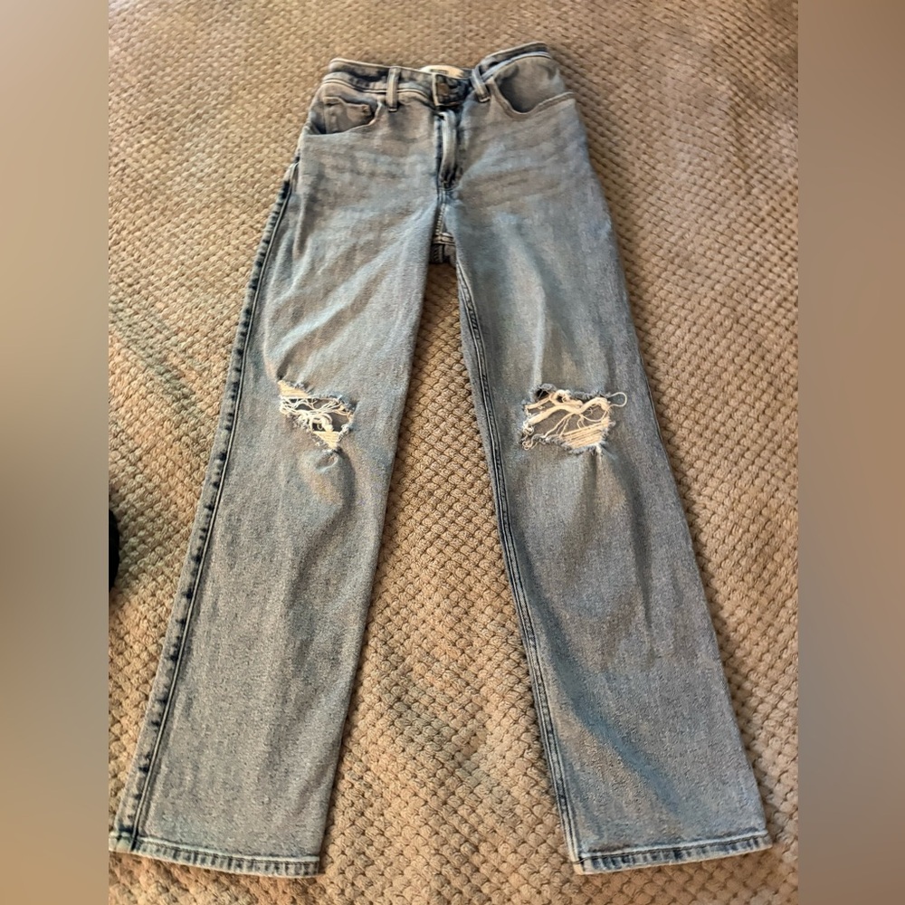 Hollister High Rise Ripped Jeans - Light Blue